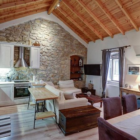 Luminous 2Bd Stone Apt In The Alleys Of Corfu Town Buitenkant foto