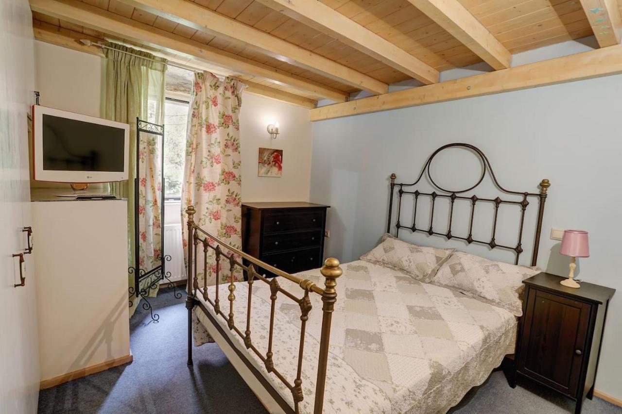Luminous 2Bd Stone Apt In The Alleys Of Corfu Town Buitenkant foto